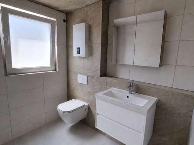 Moderne Obergeschosswohnung mit Balkon!