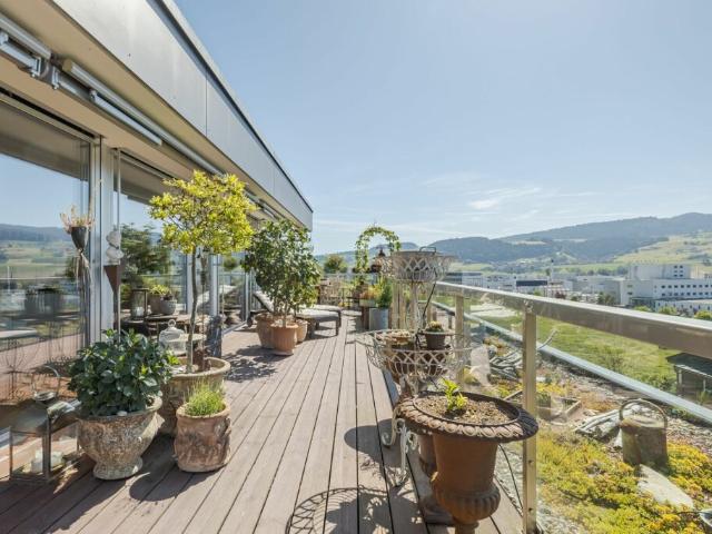 Moderne Attikawohnung mit traumhafter Weitsicht