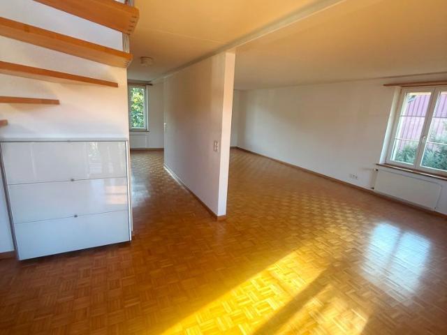 Moderne Altbau 5 1/2 Maisonette Wohnung in ehemaligen Bauernhaus