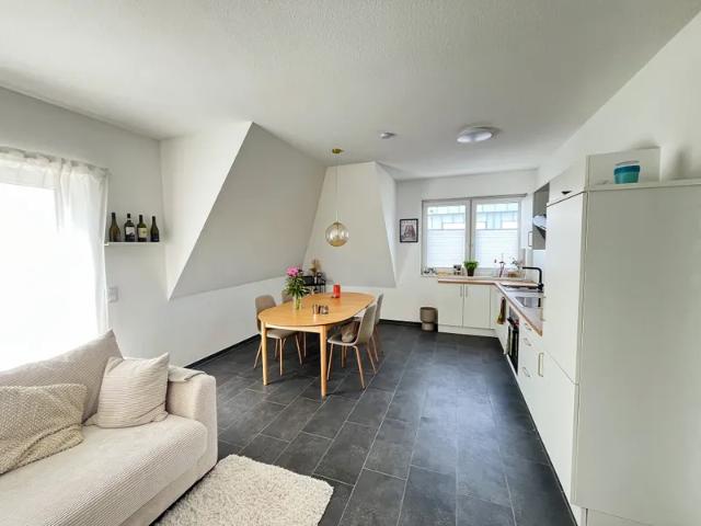 Moderne & ansprechende Dachgeschosswohnung zur Miete in Ibbenbüren! – Volksbank Immobilien Münsterland GmbH
