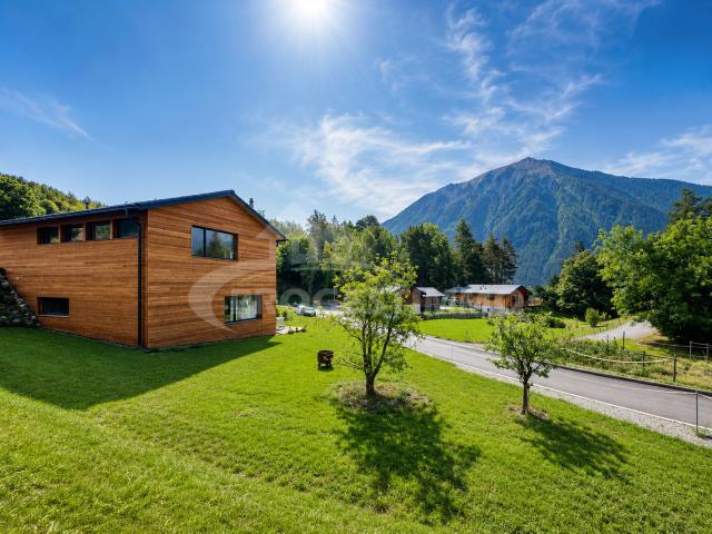 MODERNE ARCHITEKTENVILLA MIT PANORAMABLICKE
