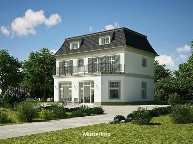 Moderne Architektenvilla mit Wellnessbereich und Schwimmbecken