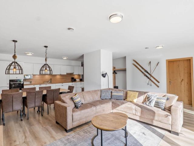 Moderne Buy to let Wohnung mit großzügiger Terrasse