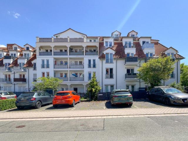 Große Etagenwohnung mit 2 Balkonen in Erfurt Daberstedt