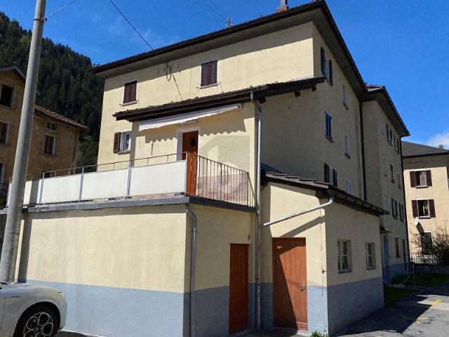 MODERNE BOMBE PREIS MIT TERRASSE