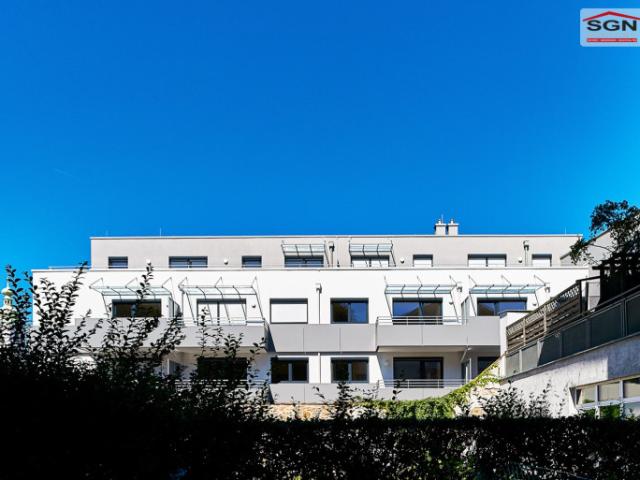 Moderne Citywohnung mit Balkon