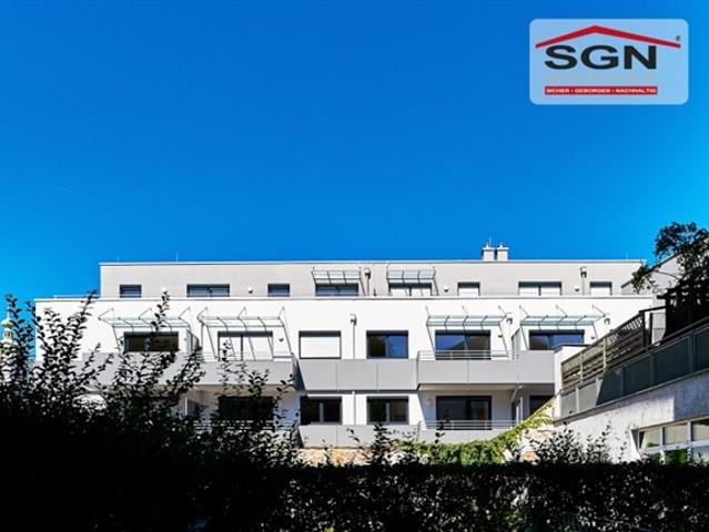 Moderne Citywohnung mit Balkon