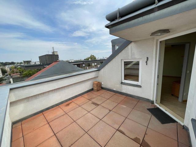 MODERNE DACHTERRASSEN WOHNUNG AUF EINER EBENE RUHELAGE/FERNBLICK!