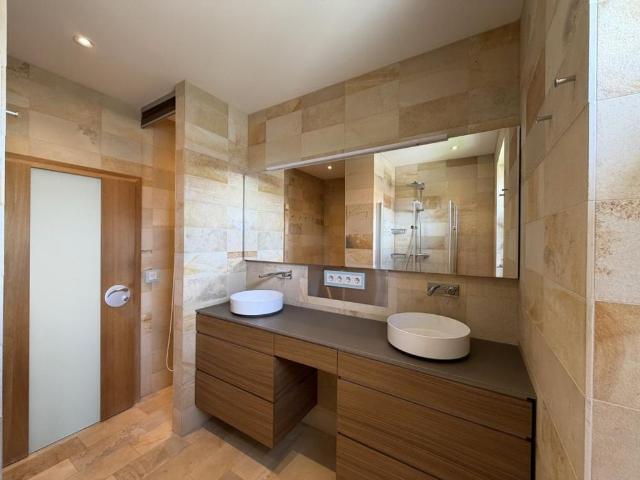 Moderne Dachgeschosswohnung in ruhiger Lage!