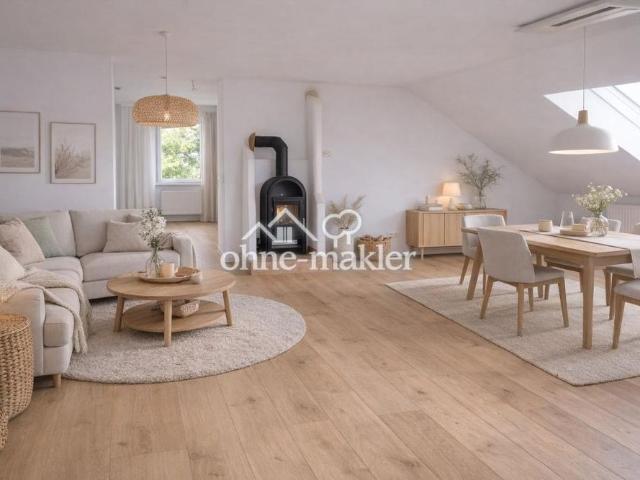 Moderne Dachgeschosswohnung mit Balkon, Garage & Kaminofen in ruhiger Aussichtslage