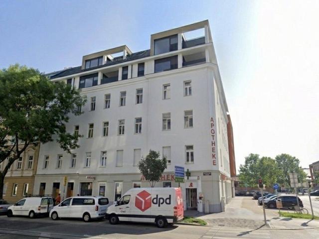 Moderne Dachgeschosswohnung mit Balkon in Brigittenau