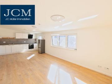 Moderne Dachgeschosswohnung mit Einbauküche in zentraler Lage in Oberlahnstein