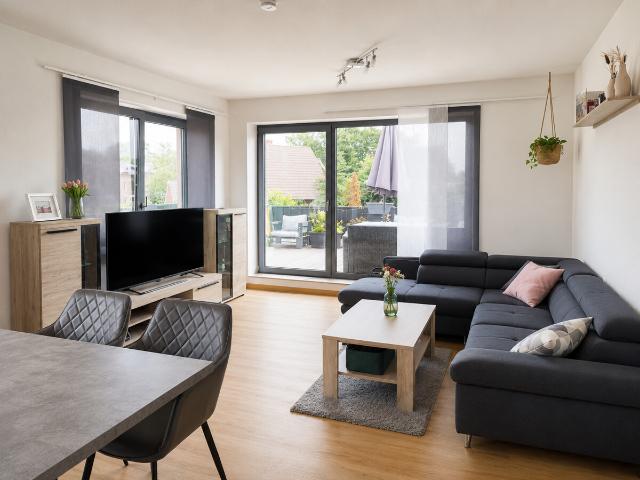 Moderne Dachgeschosswohnung mit Stellplatz und Dachterrasse