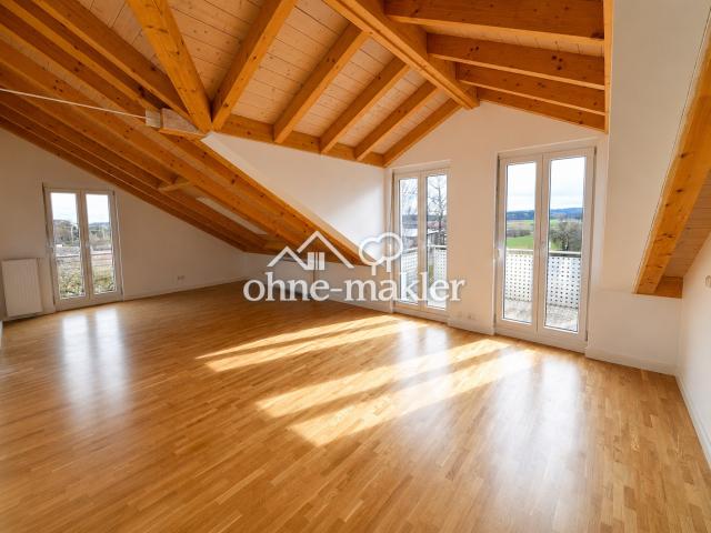 Moderne Dachgeschosswohnung mit Südbalkon in 93155 Hemau