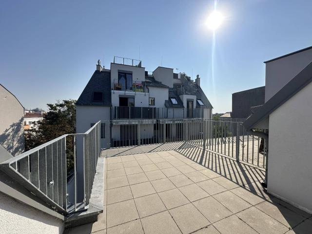 Moderne Dachgeschosswohnung mit 2 Terrassen | 4.OG mit Lift | Klimaanlage