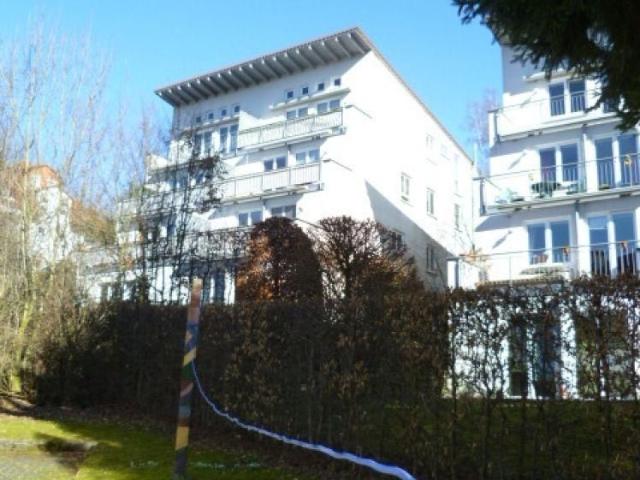 Moderne DG Wohng. zu 60 qm, Balkon, 2 Zim Keller + Stellplatz in ruhiger Lage von Arnsberg!