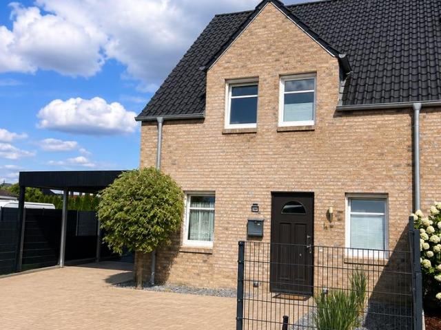 Moderne DHH in ruhiger Sackgassenlage in 49424 Ellenstedt
