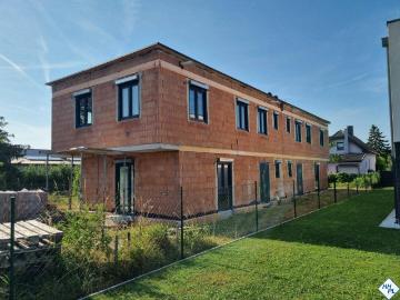 Haus zum Verkauf in 2542 - Garten, Heizung