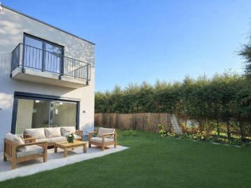 MODERNE DOPPELHAUSHÄLFTE CA. 140 m² GARTEN, BALKON, TERRASSE & DACHTERRASSE BELAGSFERTIG in 1210 WIEN