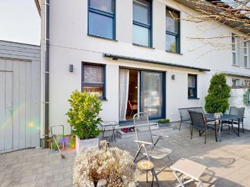 Moderne Doppelhaushälfte mit Garten in Gerasdorf Erstbezug 2016