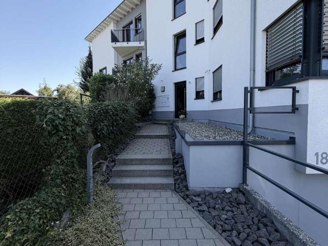 Moderne Eigentumswohnung im Zentrum von Braunfels mit zwei Balkonen, Tiefgarage und Aufzug
