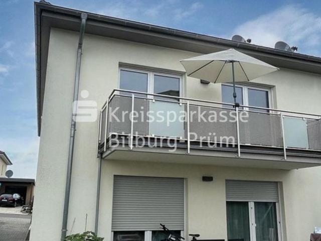 Moderne Eigentumswohnung mit niedrigen Nebenkosten mit Balkon u. Stellplatz