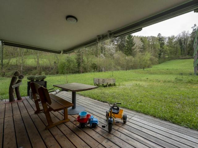 Moderne Eigentumswohnung mit eigenem Garten: 120 m² pures Grün