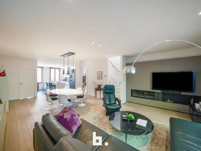 Moderne en ruime woning in hartje Brugge