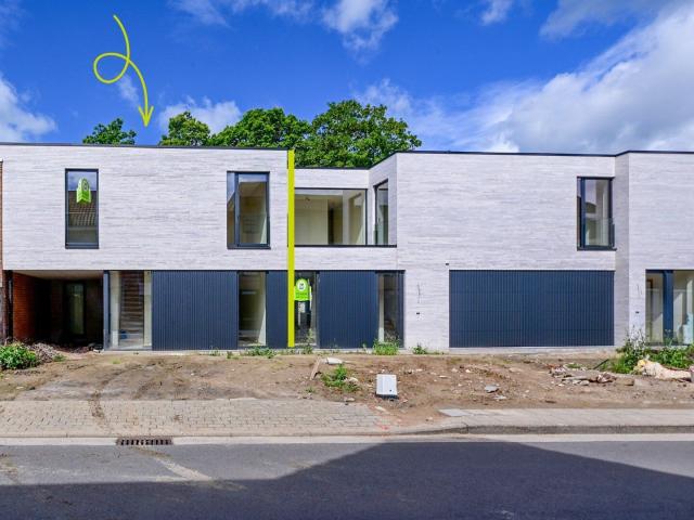 Moderne en stijlvolle woning met 4 slaapkamers, tuin en car