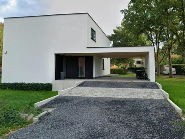 Moderne energiezuinige nieuwbouwwoning