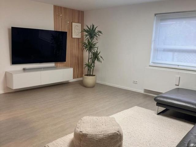 Moderne Erdgeschoss Wohnung in hervorragender Lage