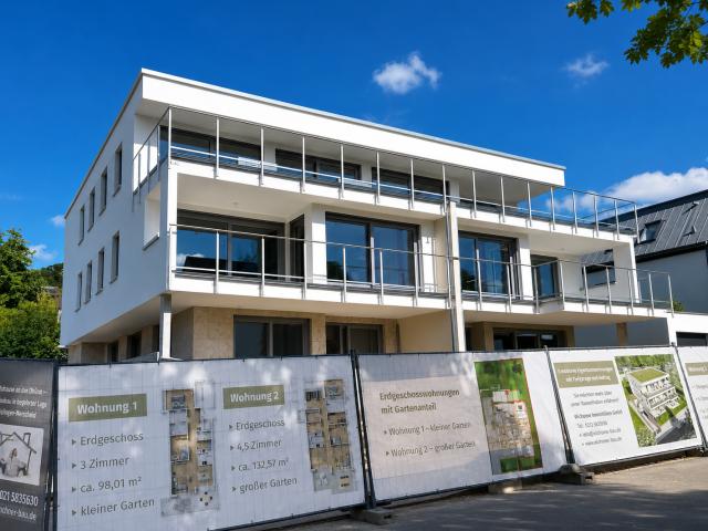 Moderne Erdgeschoss Wohnung mit großem Garten PROVISIONSFREI