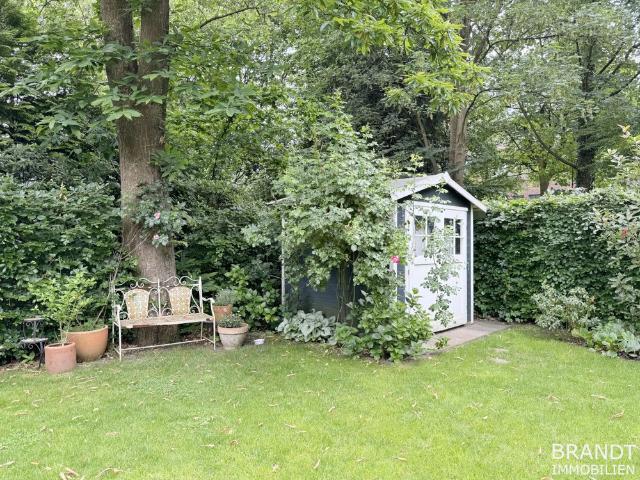 Moderne Erdgeschosswohnung mit 116 m², Terrasse/Garten, Tiefgarage und vielem mehr in HH Lokstedt!