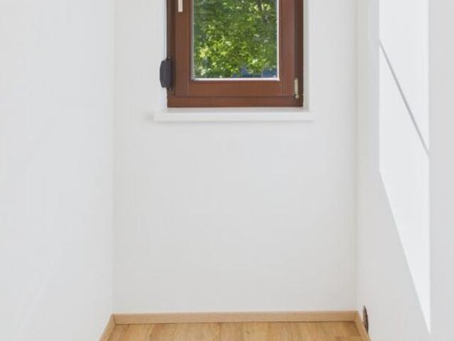 Moderne Erdgeschosswohnung mit Garten, Garage und Blick Ins Grüne