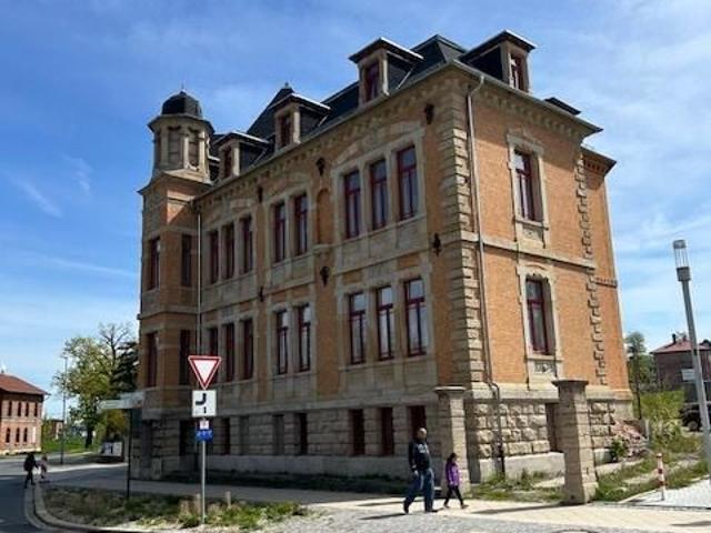 Moderne Fabrikantenvilla: 119m² Wohnfläche für Ihr neues Zuhause in Apolda