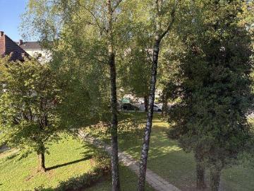 Moderne Familienwohnung mit Balkon am ruhigen Stadtrand in Steyr Münichholz: ideale Kombination aus Wohnqualität und perfekter Infrastruktur! Verfügbar ab August!