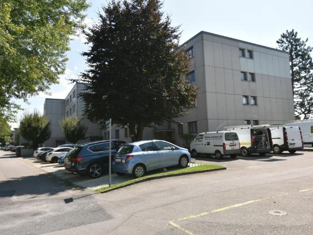Moderne Familienwohnung mit grossem Balkon