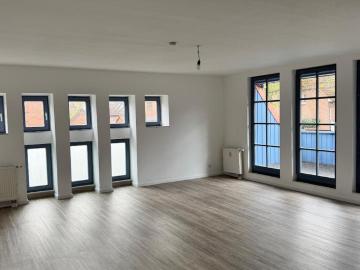 Moderne, frisch renovierte 4 Zimmer Maisonette Wohnung in Luthe