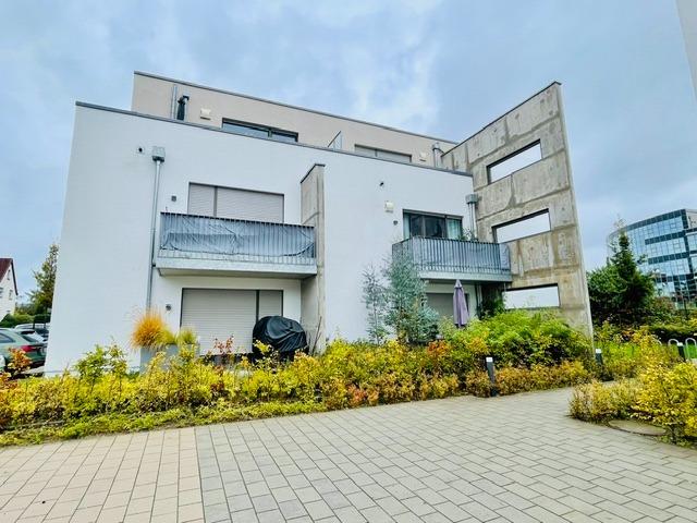 Moderne, gut geschnittene 2 Zi. Whg. 1. OG, Balkon Wärmepumpe Lüftungsanlage 33649 Bi. Süd