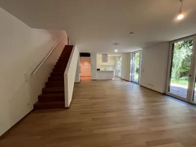 Moderne Gartenmaisonette Wohnung mit 4 Zimmern und großzügiger Freifläche zu miete in 1030 Wien