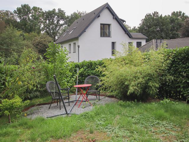 Moderne Gartenwohnung Haus im Haus