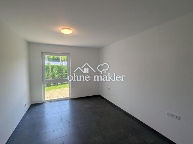 Moderne Gartenwohnung im Erstbezug – Terrasse, EBK, Tiefgarage & Aufzug in Kirchheim a. N