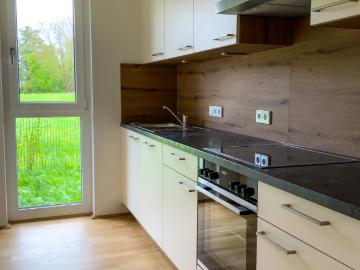Moderne Gartenwohnung in Feldkirchen: Überzeugt mit Stil und Komfort!