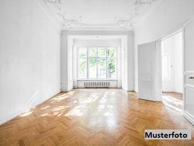 Moderne Gartenwohnung mit hoher Wohnqualität