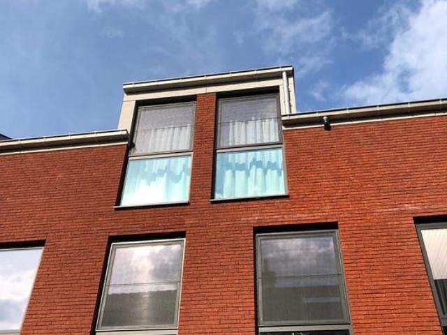 Moderne gemeubelde nieuwbouwduplex