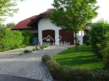 Moderne, gepflegte Landhausvilla in bester, sehr ruhiger Stadt Lage