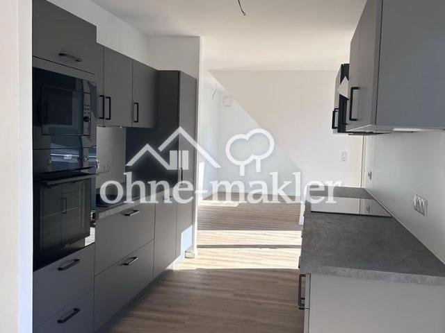 Moderne, geräumige 3 Zimmer Wohnung inkl. Küche & Balkon