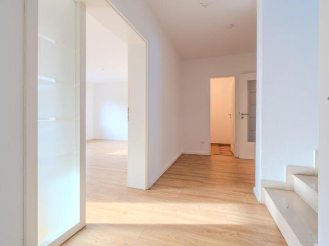 Moderne, großzügige Doppelhaushälfte in Lochhausen Langwied