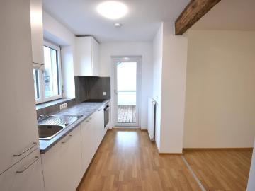 Moderne, großzügige 3,5 Zimmerwohnung zu vermieten!