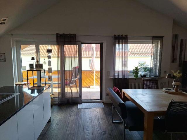 Moderne großzügige 5,5 Zimmer Dachgeschosswohnung